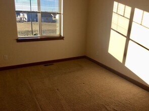 3356 Stephanie Dr in Dickinson, ND - Building Photo - Building Photo