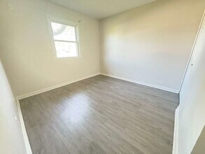 7507 Edenroc Ln in Louisville, KY - Building Photo - Building Photo