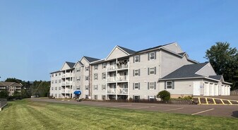 39 Pleasant Street in Moncton, NB - Building Photo