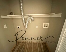 503 NE 1st St in Oak Grove, MO - Building Photo - Building Photo