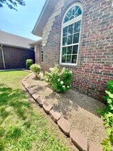 885 W Dustin Ln in Nixa, MO - Building Photo - Building Photo