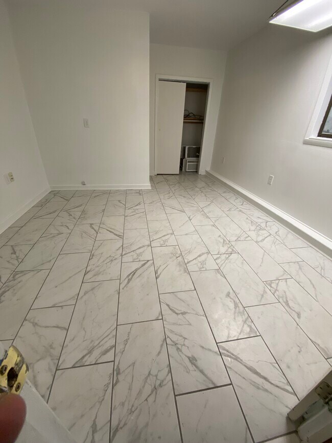 925 Hunting Ridge Rd in Wilmington, NC - Foto de edificio - Building Photo