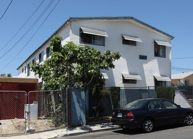 3372-3378 Polk Ave in San Diego, CA - Foto de edificio - Building Photo