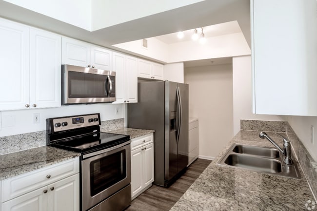 16909 N Bay Rd, Unit 1