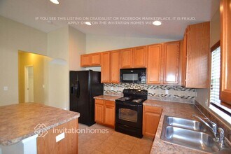 808 Barclay Wood Dr in Ruskin, FL - Building Photo - Building Photo