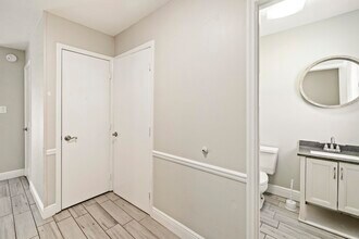 2387 Gregory Dr in Tallahassee, FL - Building Photo - Building Photo