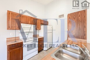 5236 W Peoria Ave in Glendale, AZ - Building Photo