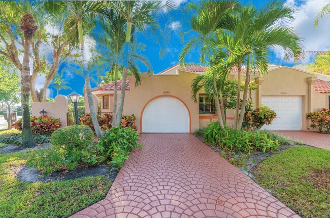 22545 Meridiana Dr in Boca Raton, FL - Building Photo - Building Photo