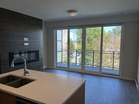 91 Chapel St in Nanaimo, BC - Building Photo