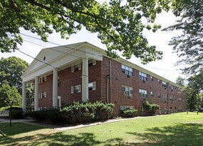 Executive Arms in Plainfield, NJ - Building Photo
