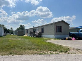 4573 Springcress Ln in Traverse City, MI - Building Photo