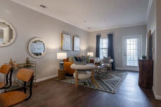 Edenbrook Ridge in Pflugerville, TX - Building Photo - Interior Photo