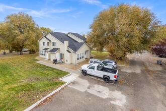 Bonneville Circle in Nampa, ID - Building Photo - Building Photo