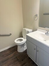 800 Verdant Dr in Greenville, NC - Building Photo - Building Photo