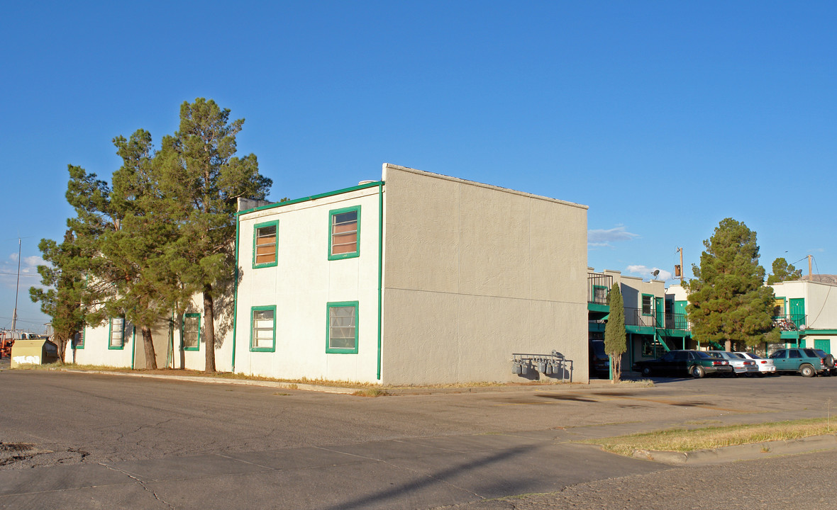 Puerta Del Sol Apartments in El Paso, TX - Building Photo