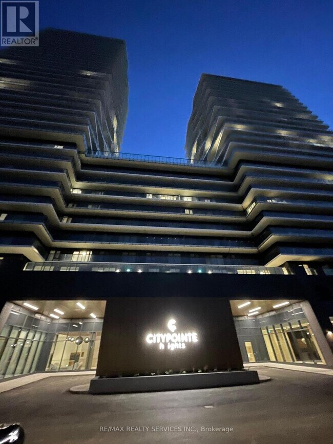 property at 15 Skyridge Dr