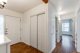 354 Brettonwood Dr in San Antonio, TX - Building Photo - Building Photo