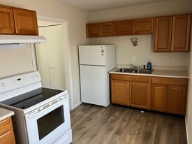 2275 N Cable Rd, Unit 1160 in Lima, OH - Building Photo