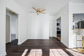 7536 N Ridge Blvd in Chicago, IL - Building Photo - Building Photo