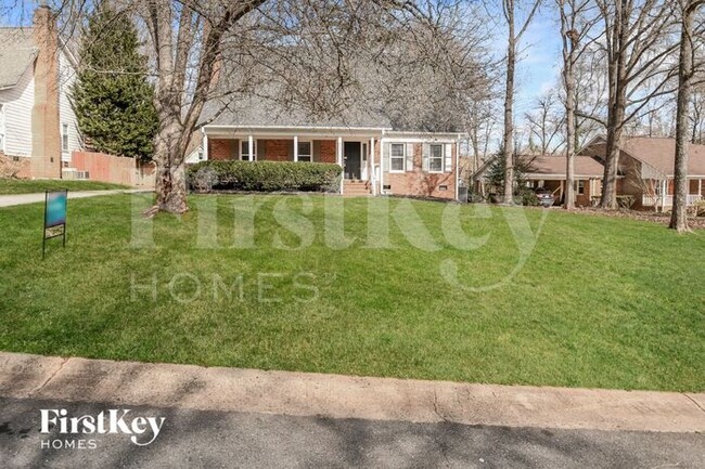 6831 Van De Rohe Dr
