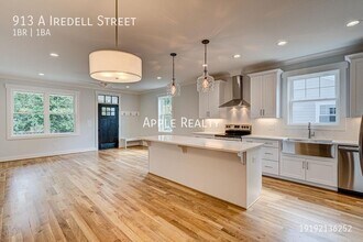 913 Iredell St in Durham, NC - Building Photo - Building Photo