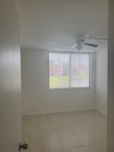 7888 Sonoma Springs Cir in Greenacres, FL - Building Photo - Building Photo