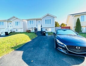 11 Irish Loop St in St John's, NL - Building Photo - Building Photo