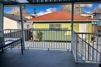 2747 7th Av E in Vancouver, BC - Building Photo - Building Photo