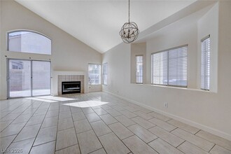 267 Bluefield Ln in Henderson, NV - Building Photo - Building Photo