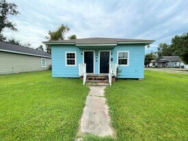 1949-1949 8th St in Port Arthur, TX - Building Photo
