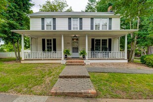 639 S Poplar St in Winston-Salem, NC - Building Photo