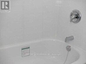 59 Garthdale Ct in Toronto, ON - Building Photo - Building Photo