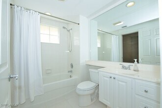 28725 Alessandria Cir in Bonita Springs, FL - Building Photo - Building Photo