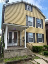 559 W 7th St, Unit 1st Fl. in Erie, PA - Building Photo