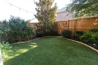 2564 Jacobson Dr in Lewisville, TX - Building Photo - Building Photo