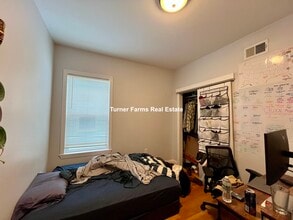 130 Boston St, Unit 2 in Boston, MA - Building Photo - Building Photo