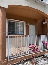 112 E 5th St in Hialeah, FL - Building Photo - Building Photo
