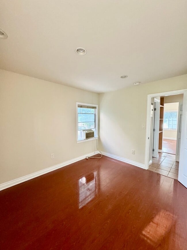 1964 N Gower St in Los Angeles, CA - Building Photo - Building Photo