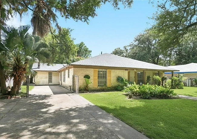 property at 5933 Dover Pl