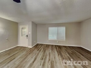 1210 Green Hill Dr in Arlington, TX - Building Photo - Building Photo