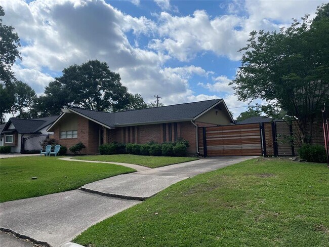 2115 Bethlehem St in Houston, TX - Building Photo - Building Photo