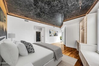 1 W Century Dr in Los Angeles, CA - Building Photo - Building Photo