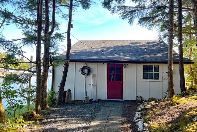 8103 N Tongass Hwy in Ketchikan, AK - Building Photo - Building Photo