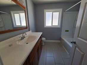 475 N Perry Ave in Dinuba, CA - Building Photo - Building Photo