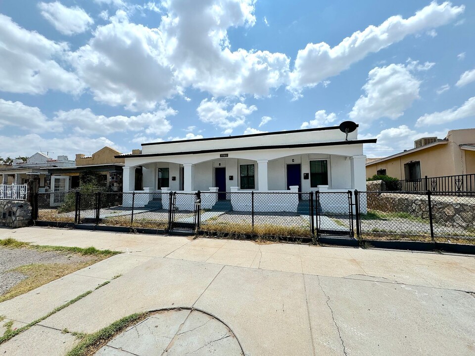 3906 Tularosa Ave in El Paso, TX - Building Photo