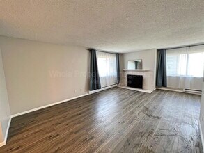 8100 W Quincy Ave in Denver, CO - Building Photo - Building Photo