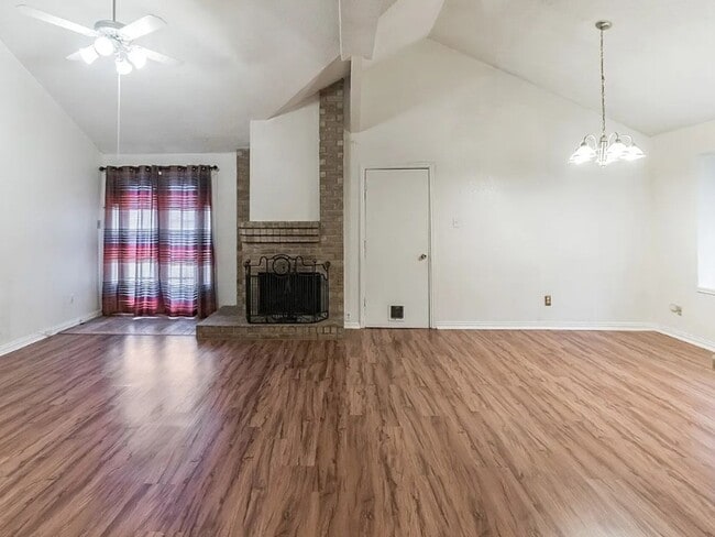 4118 Cochise Dr in Balch Springs, TX - Foto de edificio - Building Photo