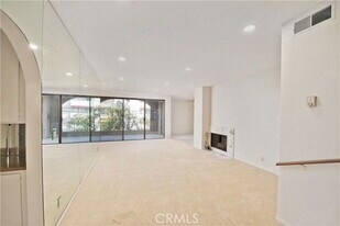 5340 Yarmouth Ave in Los Angeles, CA - Building Photo