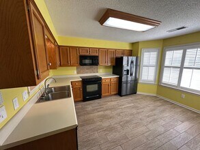 6323 Cherokee Dr in Olive Branch, MS - Building Photo - Building Photo