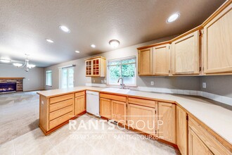 4612 Kapalea Way SE in Lacey, WA - Building Photo - Building Photo